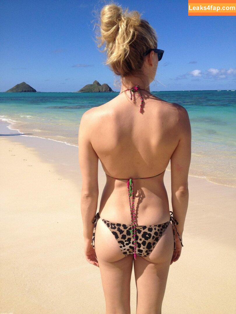 Yvonne Strahovski / y_strahovski / yvonnestrahovski leaked photo photo #0003