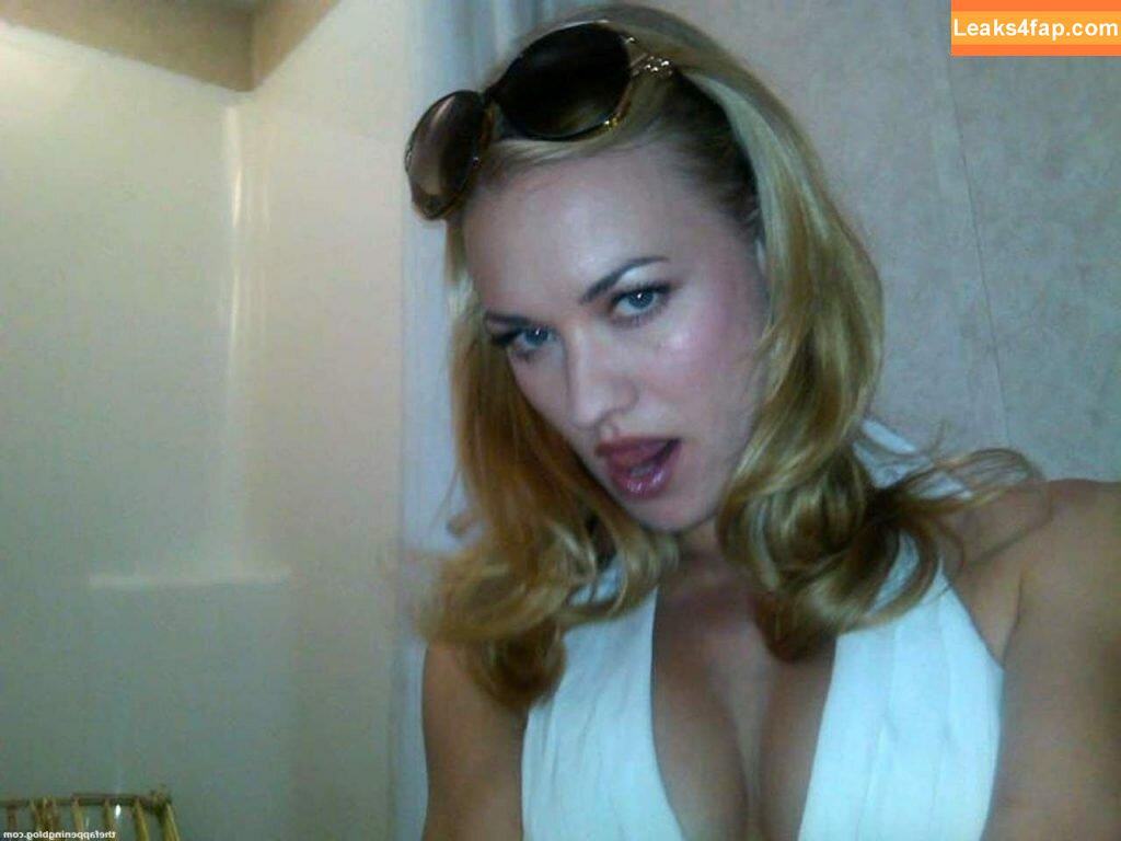 Yvonne Strahovski / y_strahovski / yvonnestrahovski leaked photo photo #0006