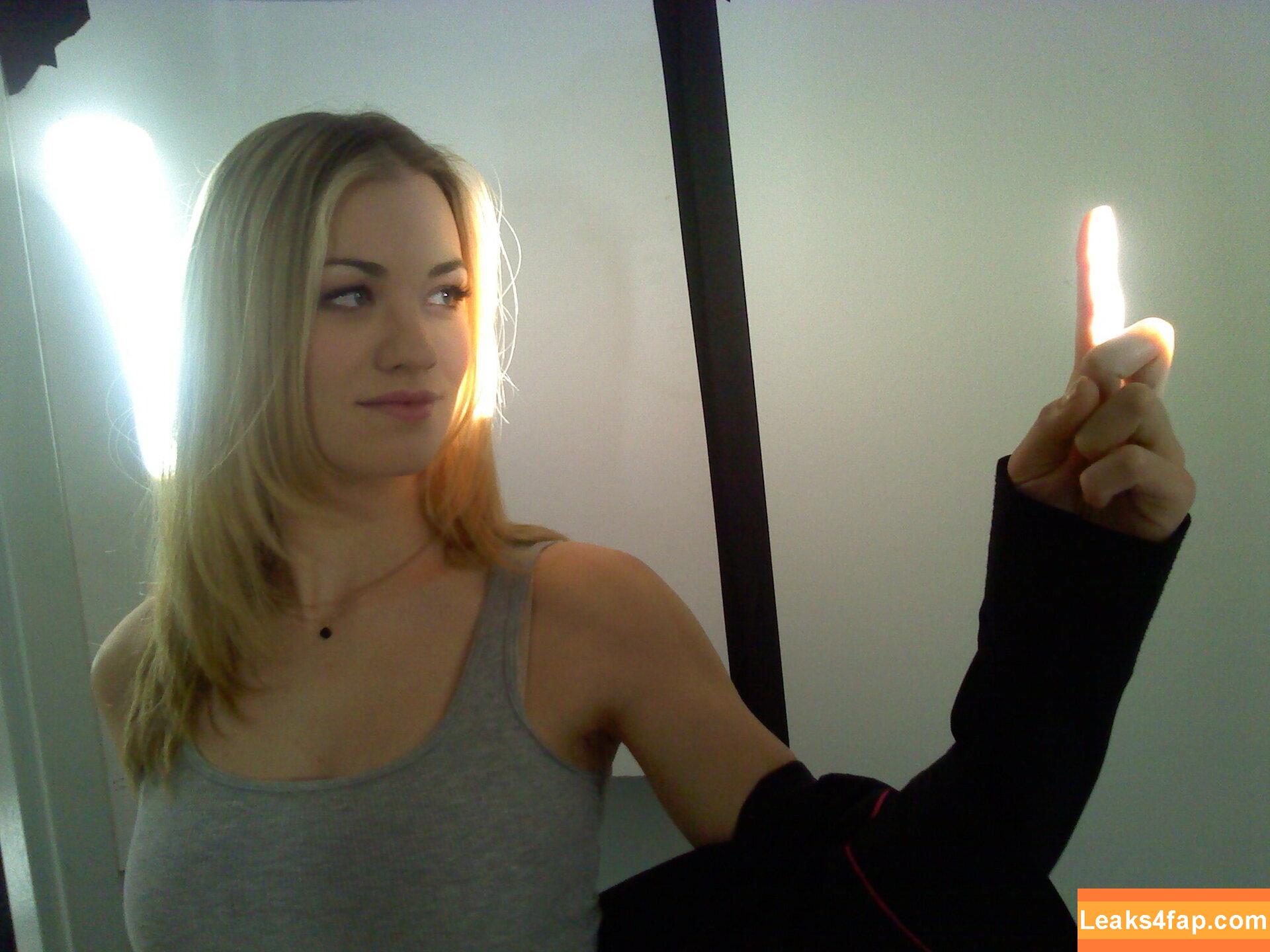 Yvonne Strahovski / y_strahovski / yvonnestrahovski leaked photo photo #0092