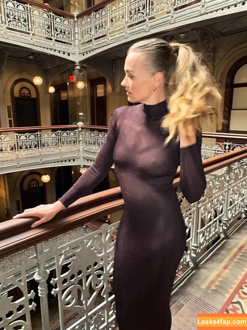 Yvonne Strahovski / y_strahovski / yvonnestrahovski leaked photo photo #0327