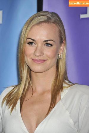 Yvonne Strahovski photo #0091