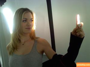 Yvonne Strahovski photo #0092