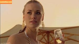 Yvonne Strahovski photo #0127