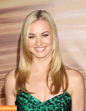 Yvonne Strahovski photo #0161