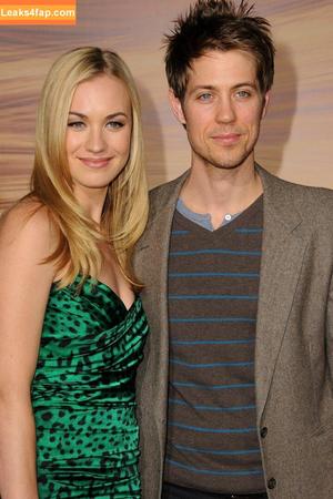 Yvonne Strahovski photo #0178