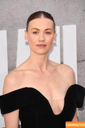 Yvonne Strahovski фото #0303