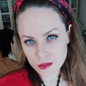 Yvonnekindl photo #0006