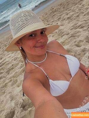 yvonneoderso photo #0027