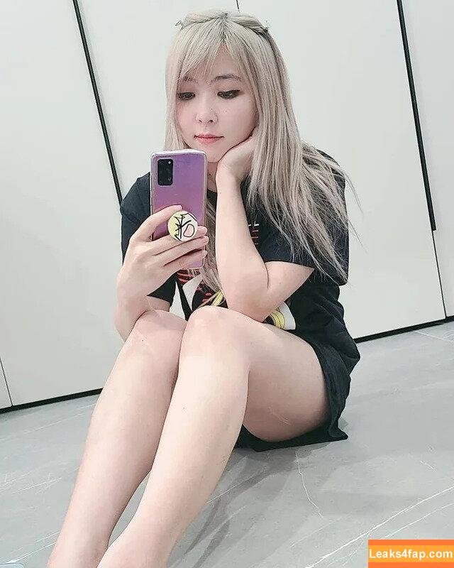 Yvonnie / yvonne817 / yvonnieng leaked photo photo #0014