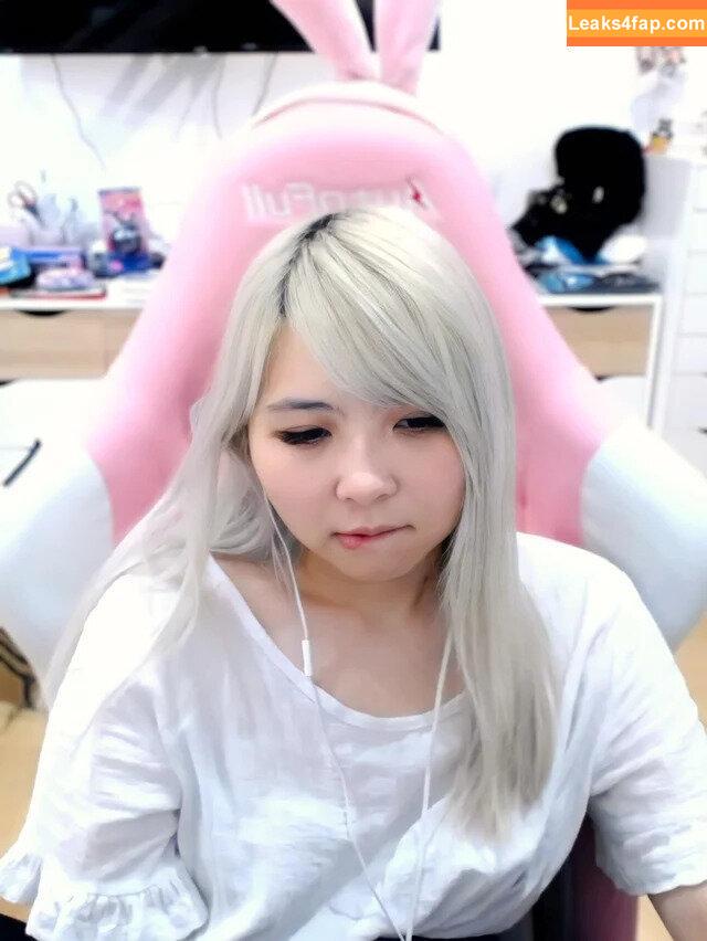 Yvonnie / yvonne817 / yvonnieng leaked photo photo #0025