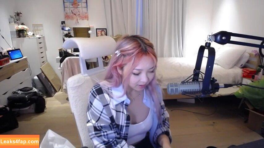 Yvonnie / yvonne817 / yvonnieng leaked photo photo #0096