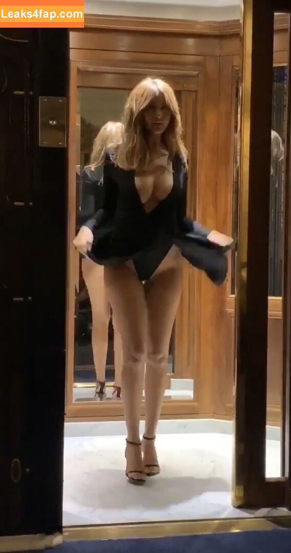 Zahia Dehar / zahiaofficiel leaked photo photo #0086