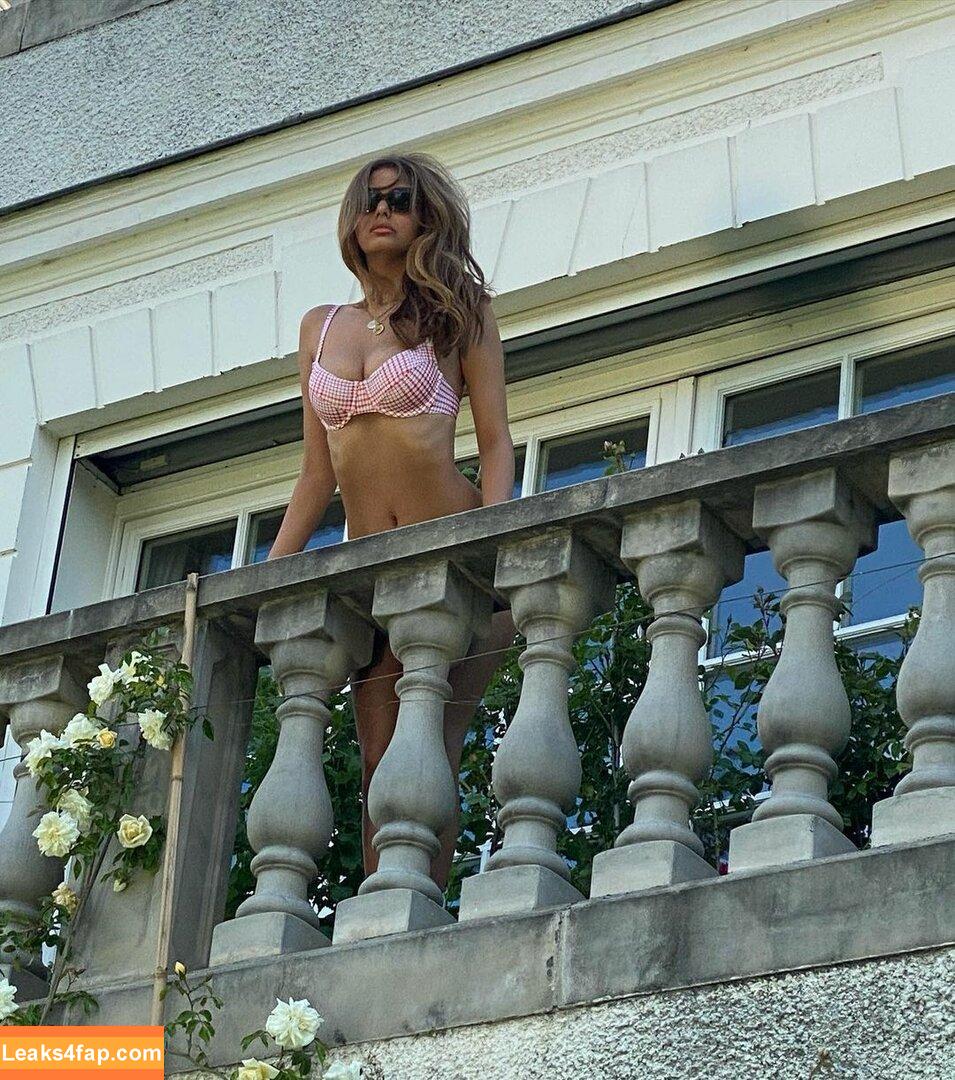 Zahia Dehar / zahiaofficiel leaked photo photo #0149