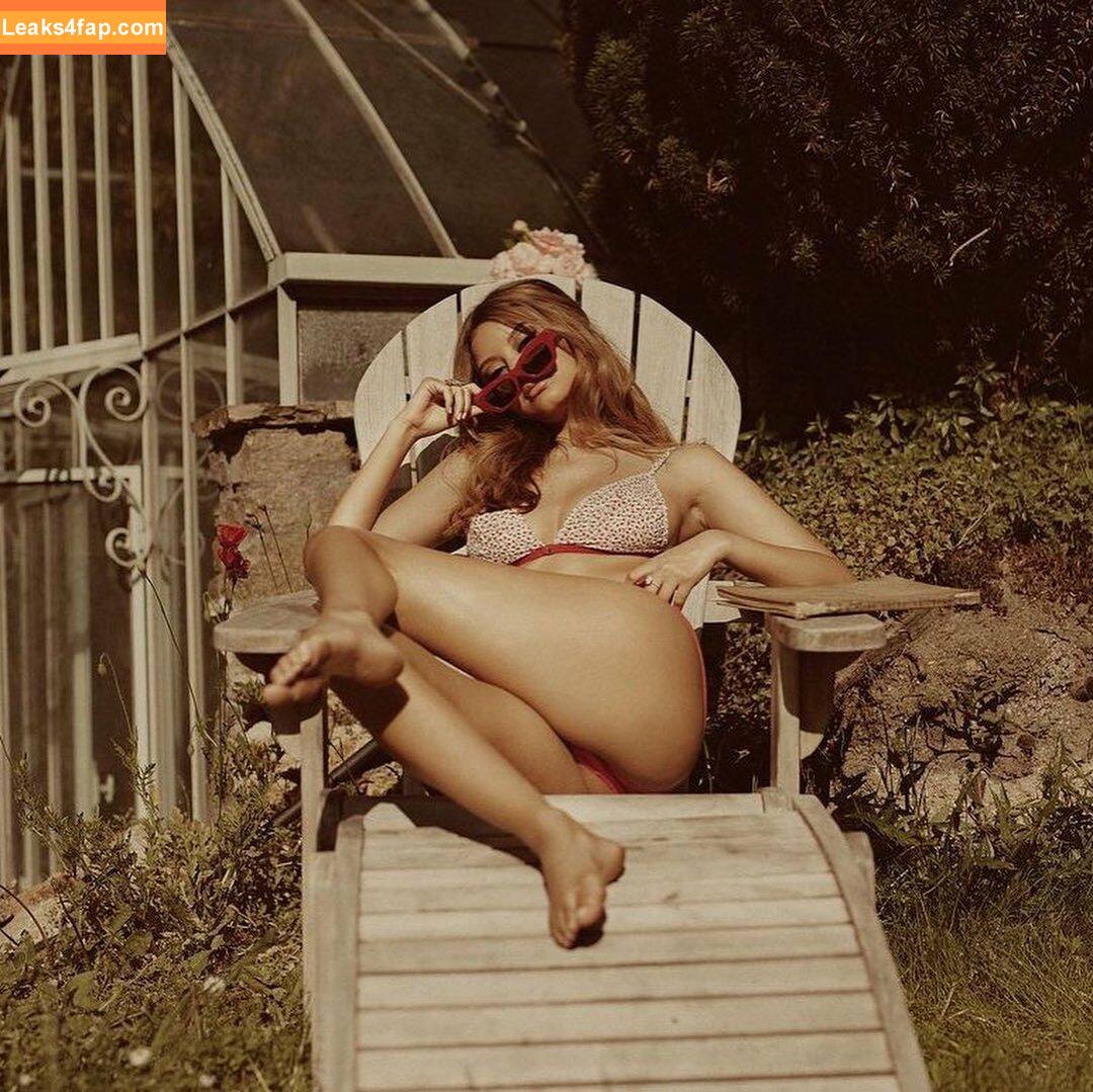 Zahia Dehar / zahiaofficiel leaked photo photo #0150