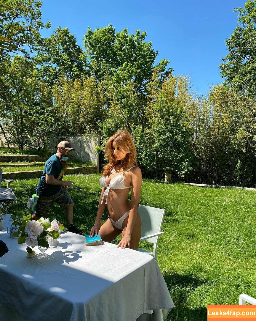 Zahia Dehar / zahiaofficiel leaked photo photo #0162