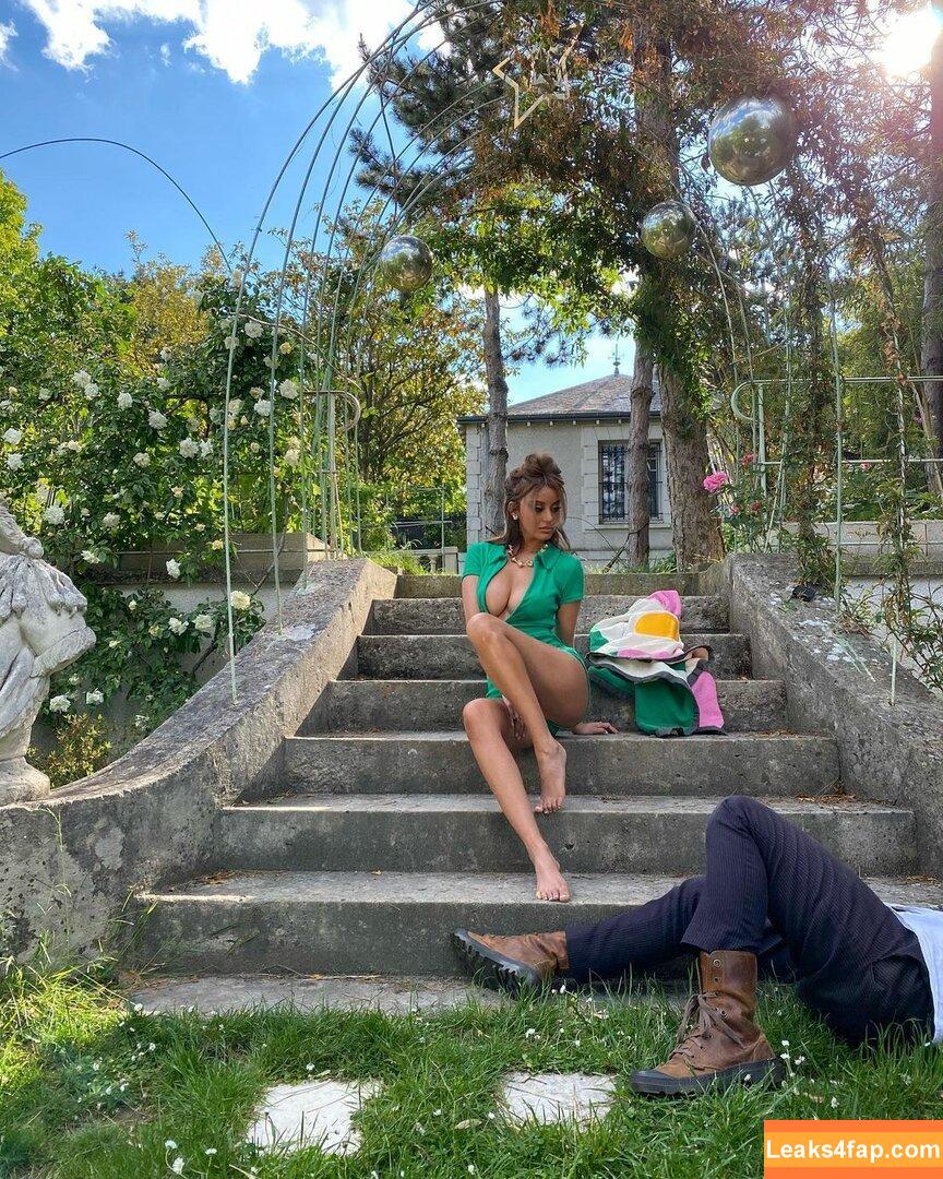 Zahia Dehar / zahiaofficiel leaked photo photo #0188