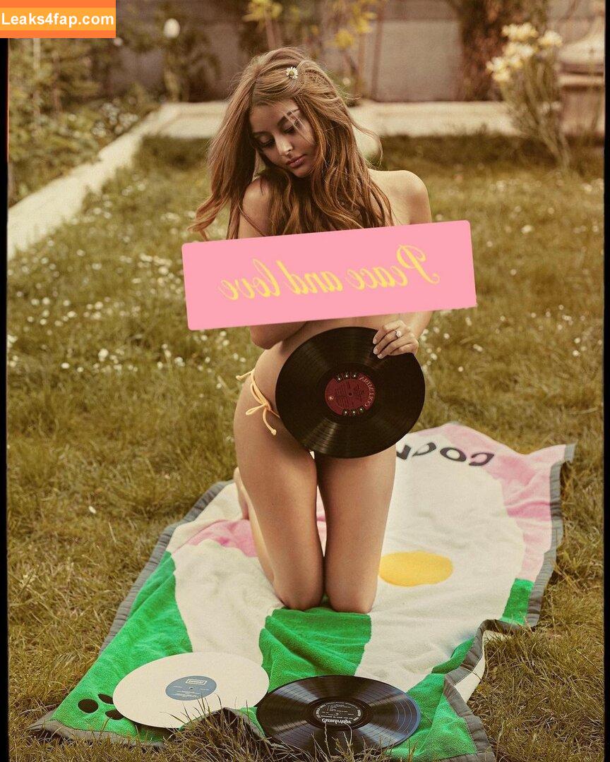 Zahia Dehar / zahiaofficiel leaked photo photo #0194