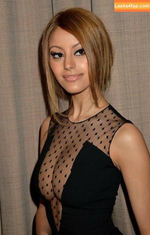 Zahia Dehar photo #0023