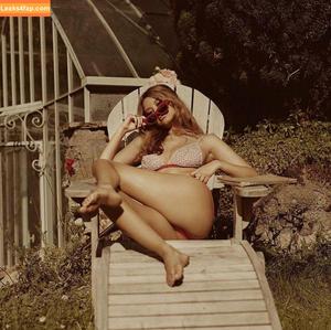 Zahia Dehar photo #0150
