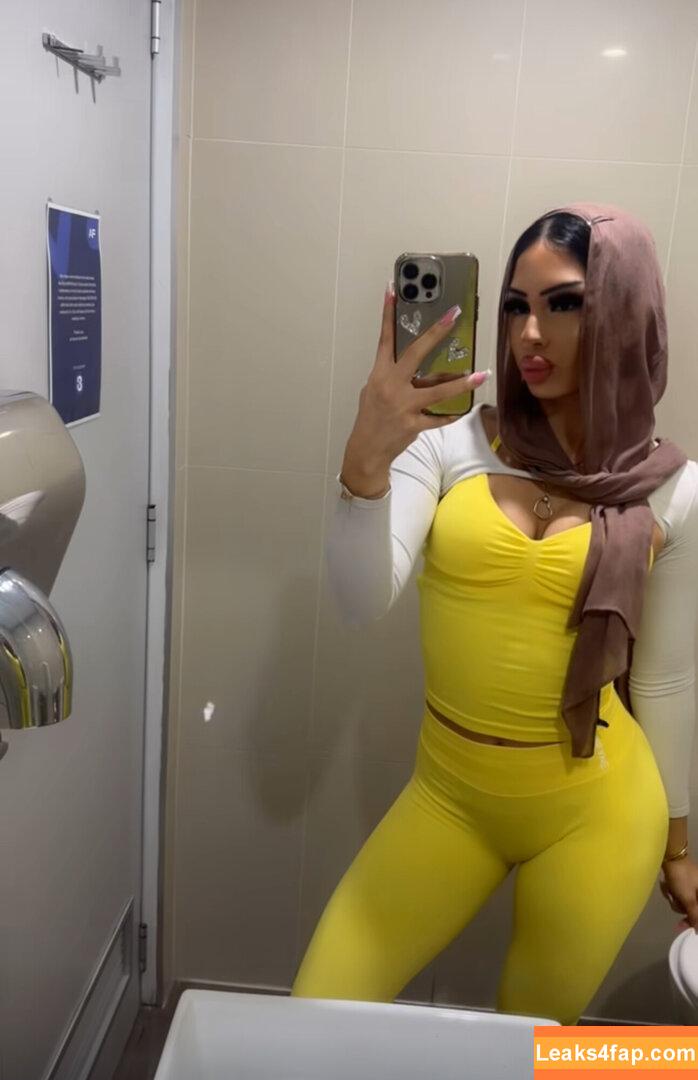 Zainab Sara /  leaked photo photo #0001