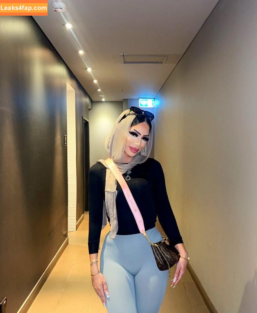 Zainab Sara /  leaked photo photo #0002
