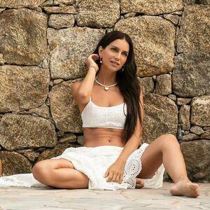 Zaira Nara photo #0038