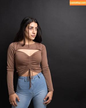 Zara Kiri фото #0003
