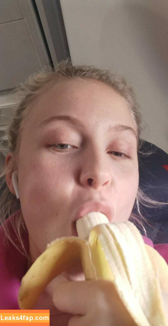 Zara Larsson / zaralarsson leaked photo photo #0074