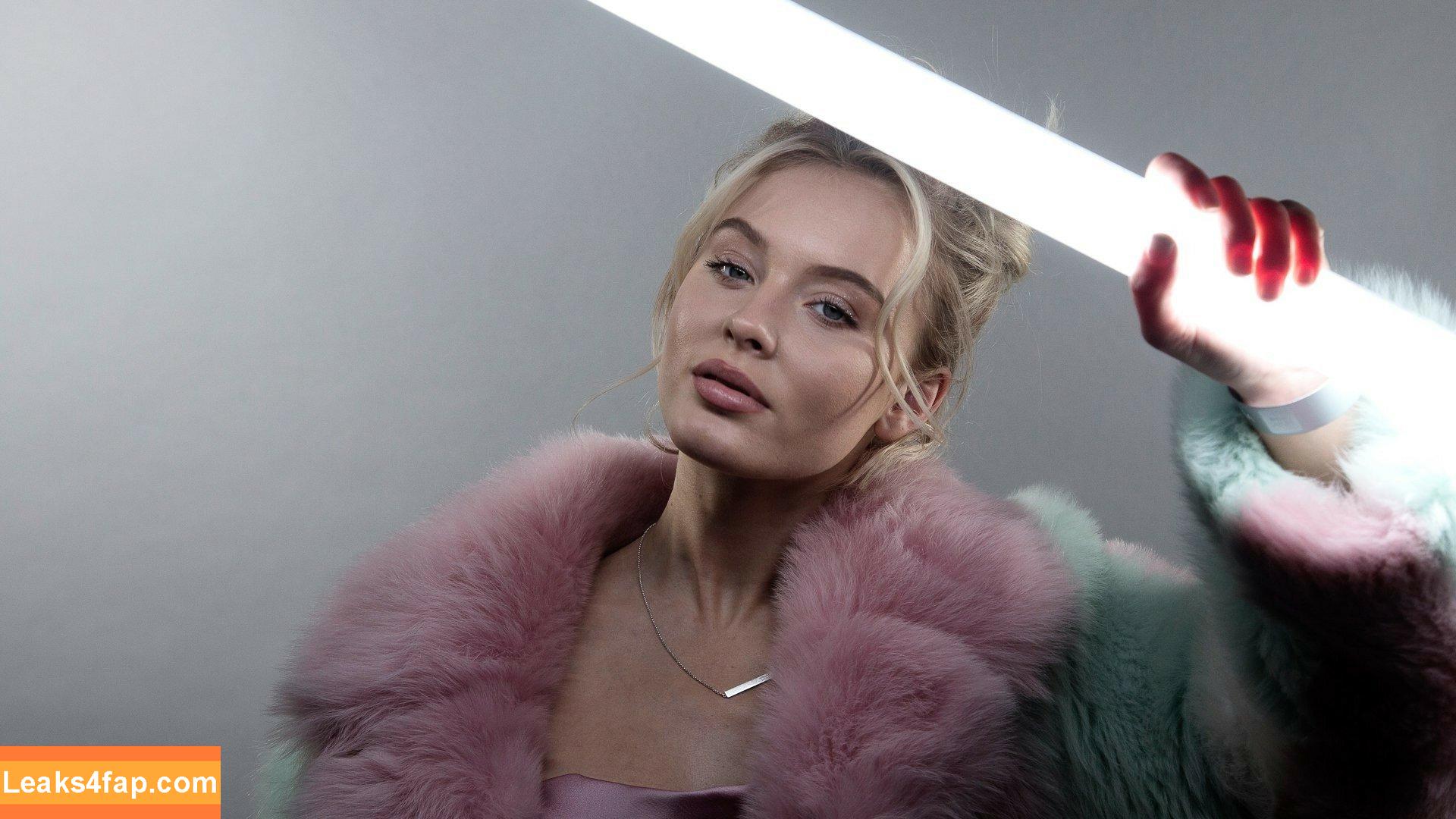 Zara Larsson / zaralarsson leaked photo photo #0105