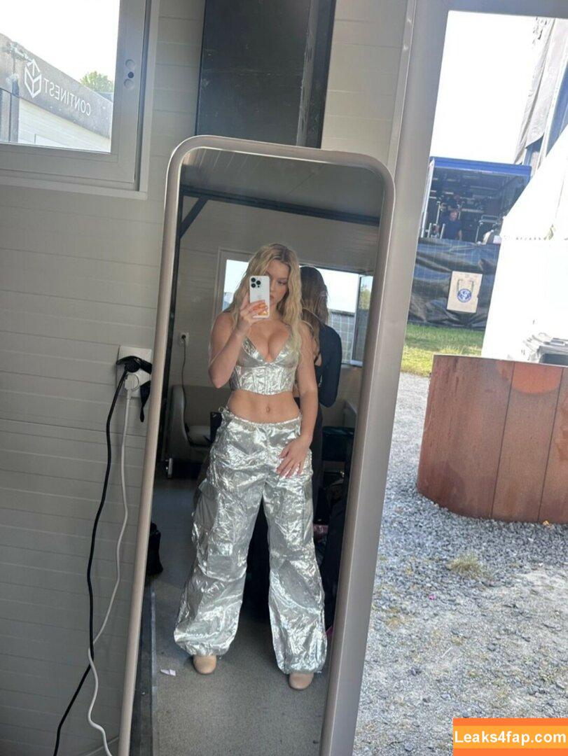 Zara Larsson / zaralarsson leaked photo photo #0225