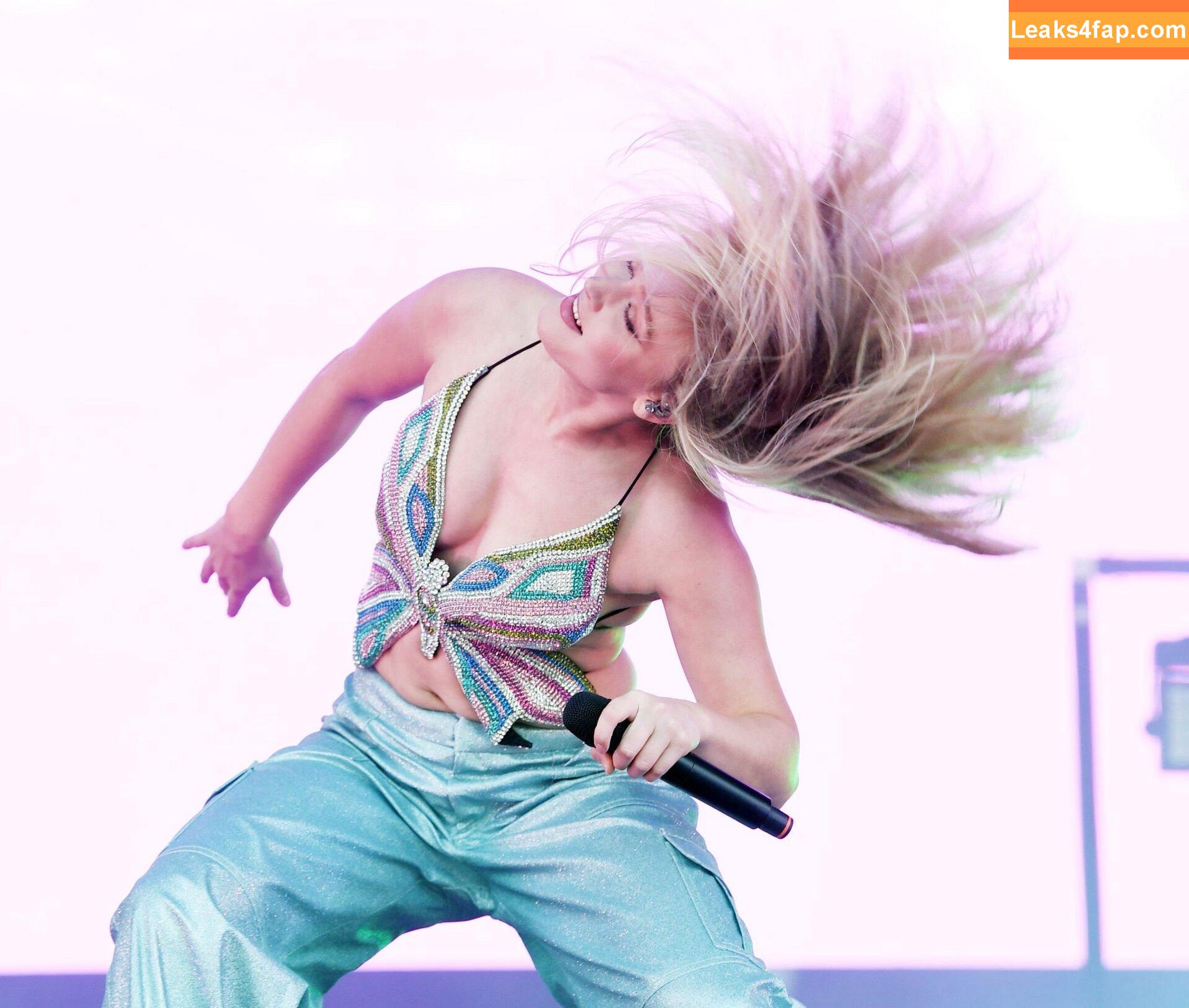 Zara Larsson / zaralarsson leaked photo photo #0406