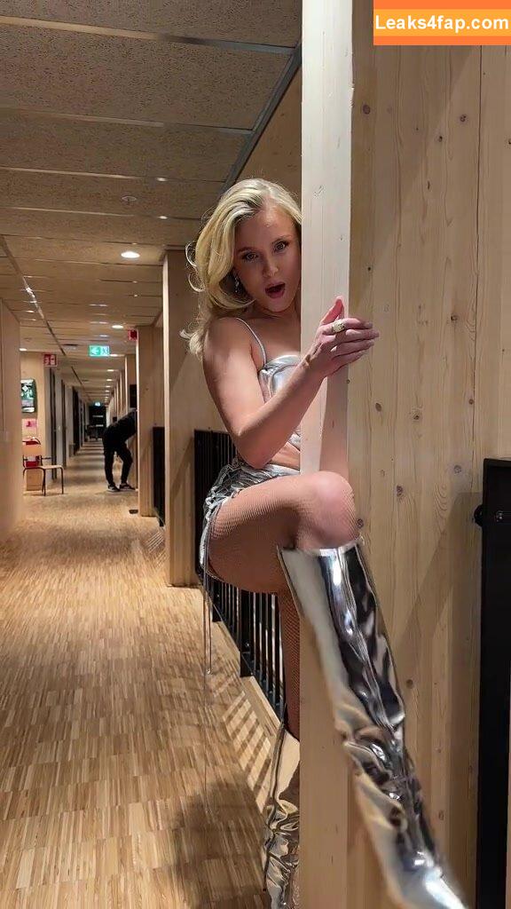 Zara Larsson / zaralarsson leaked photo photo #0460