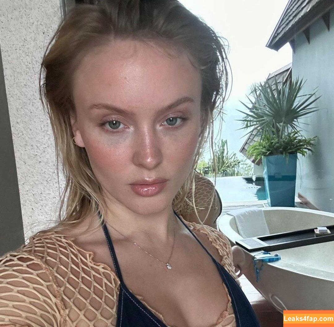 Zara Larsson / zaralarsson leaked photo photo #0472