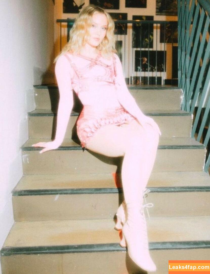 Zara Larsson / zaralarsson leaked photo photo #0553