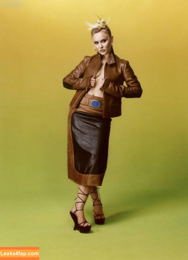 Zara Larsson / zaralarsson leaked photo photo #0657