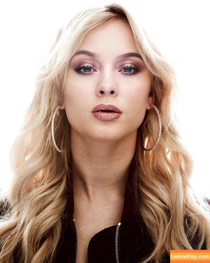 Zara Larsson photo #0099