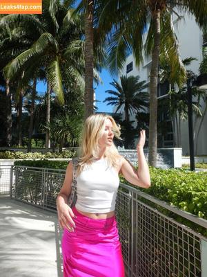 Zara Larsson photo #0191