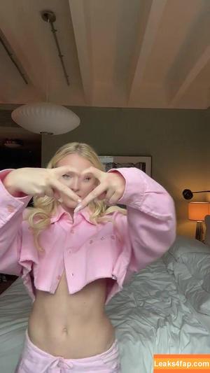 Zara Larsson photo #0223