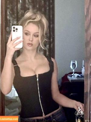 Zara Larsson photo #0313