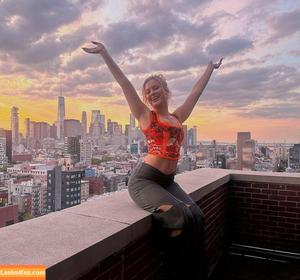 Zara Larsson photo #0325