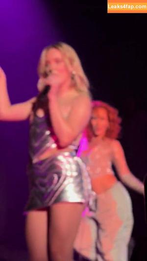 Zara Larsson photo #0438