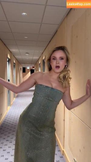 Zara Larsson photo #0463
