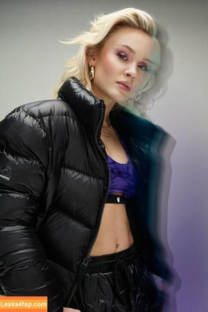 Zara Larsson photo #0512