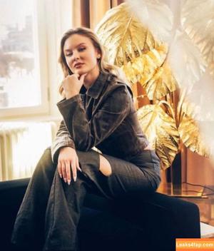 Zara Larsson photo #0532
