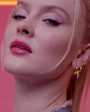 Zara Larsson photo #0606