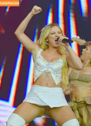 Zara Larsson photo #0706