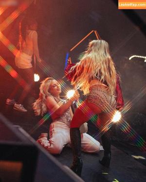 Zara Larsson photo #0934