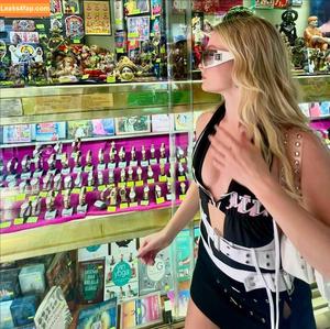 Zara Larsson photo #0953