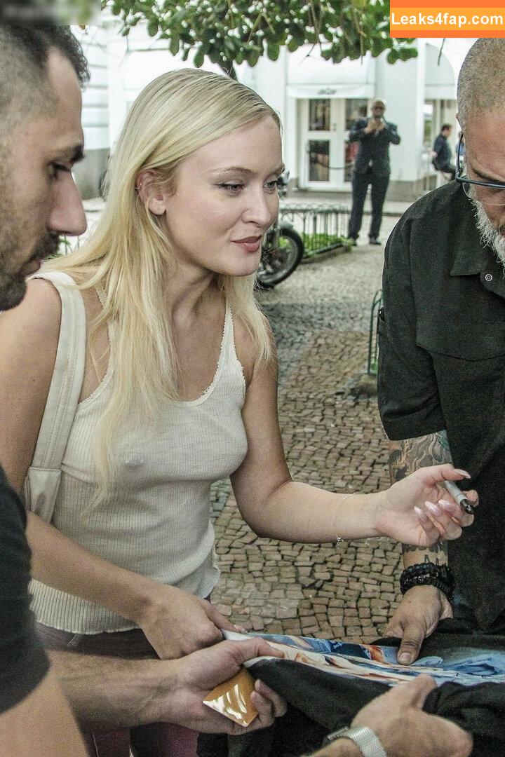 Zara Larsson / zaralarsson leaked photo photo #1077