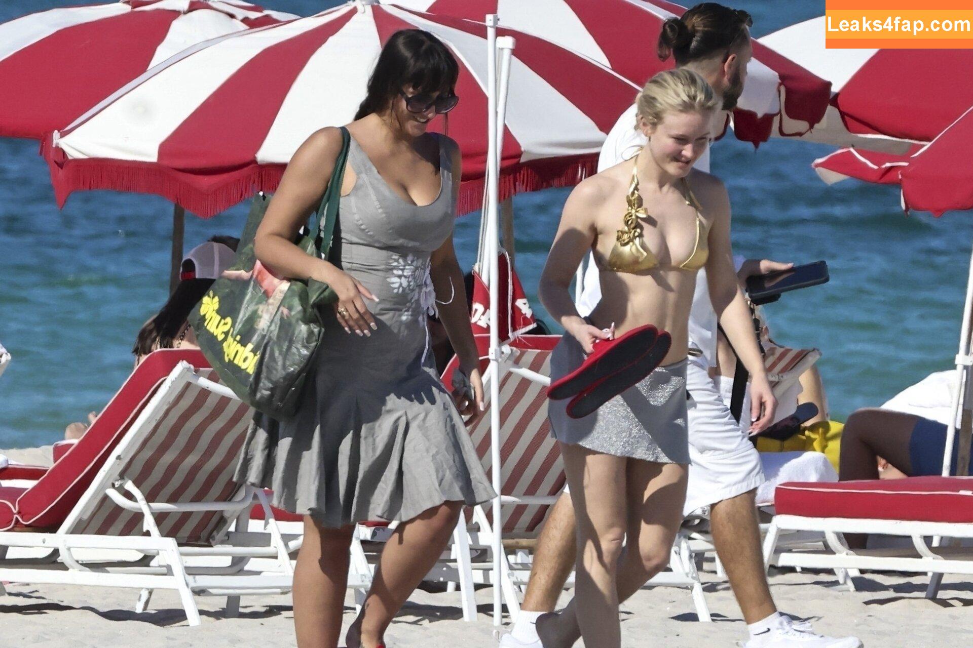 Zara Larsson / zaralarsson leaked photo photo #1531